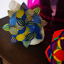 Cargar imagen en el visor de la galería, figura horneada en papel termoretractil