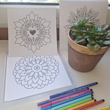 Cargar imagen en el visor de la galería, colorear mandalas, caja con 25 mandalas Mensajes de Colores