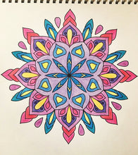 Cargar imagen en el visor de la galería, Mandalas v.1. Libro de mandalas para colorear.