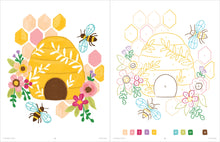 Cargar imagen en el visor de la galería, "Detalle de una página en blanco y negro del libro Garden lista para colorear."