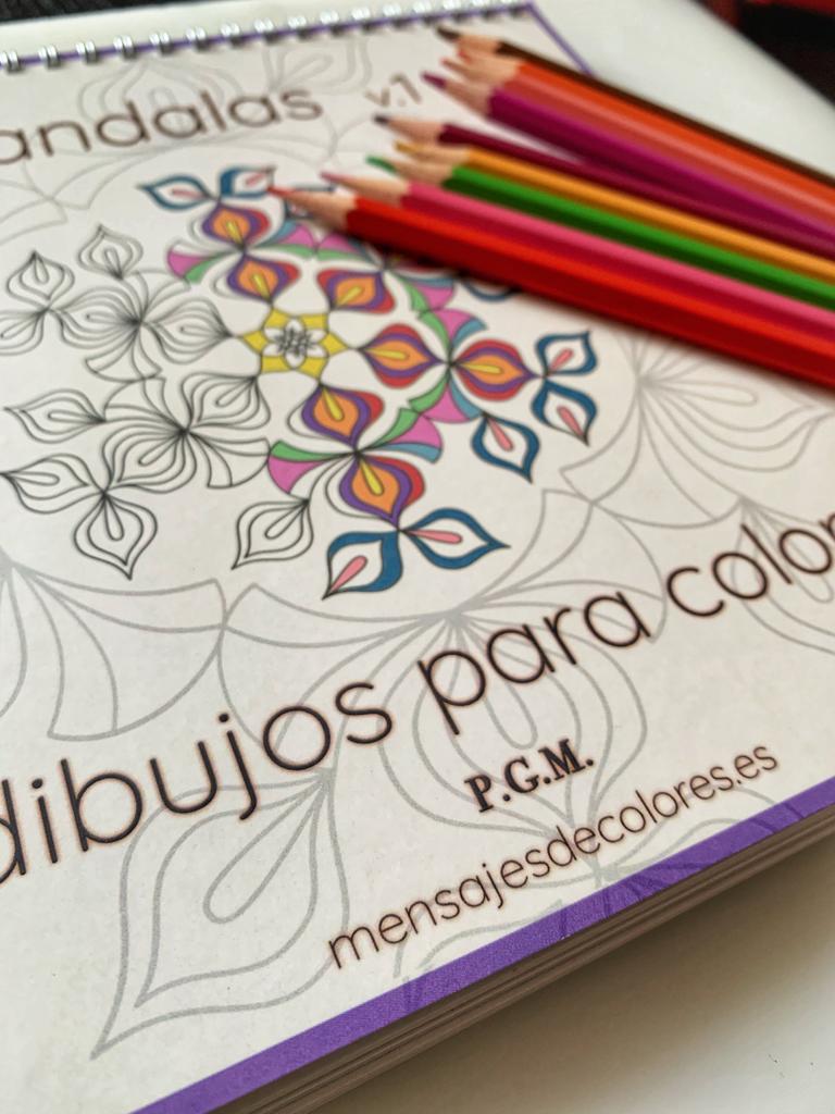 Pack : Libro de Colorear Mandalas v.1 y 24 lápices de colores acuarelables Noris